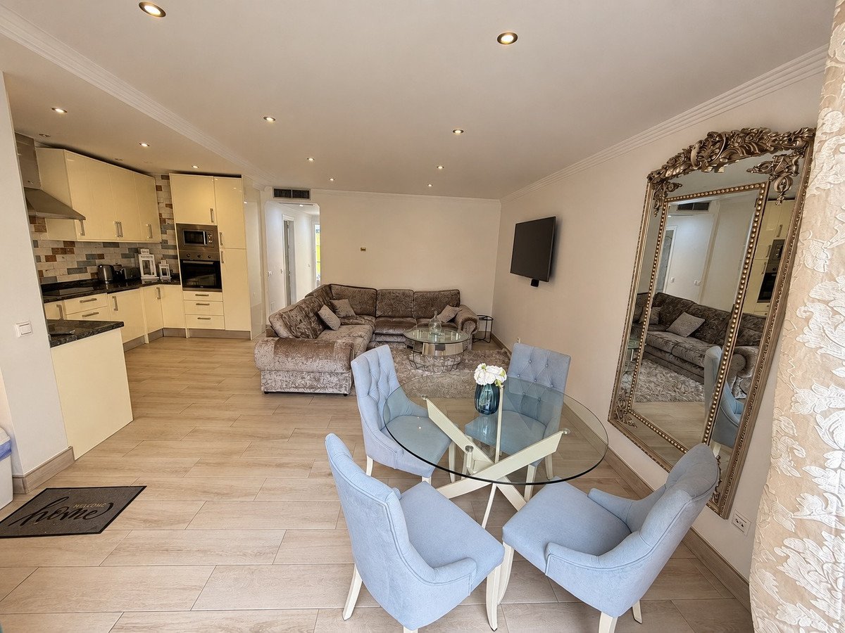 2 Bed Ground Floor Apartment in Nueva Andalucía