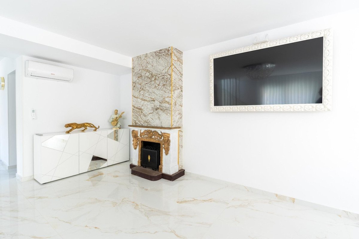 4 Bed Townhouse in Punta Prima