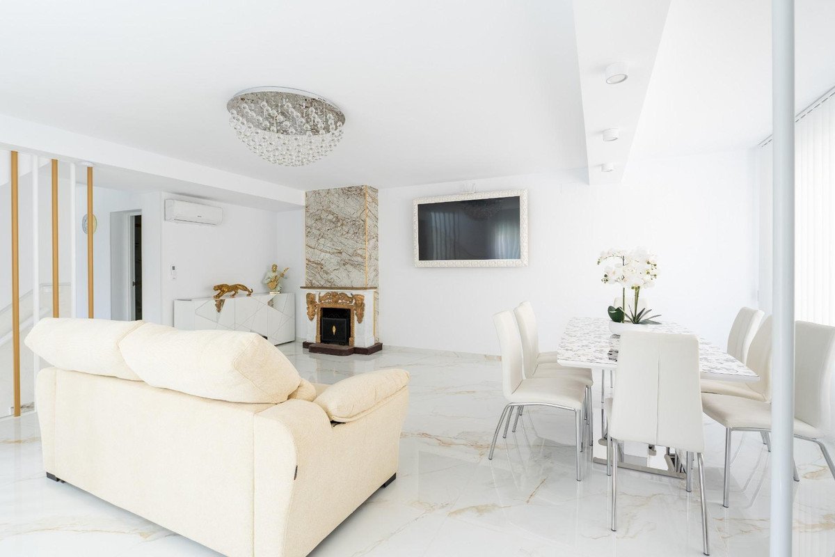 4 Bed Townhouse in Punta Prima