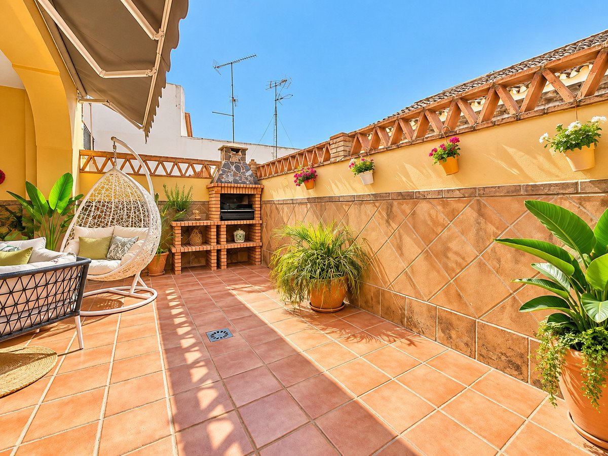 4 Bed Townhouse in Estepona