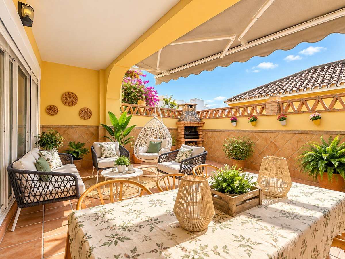 4 Bed Townhouse in Estepona