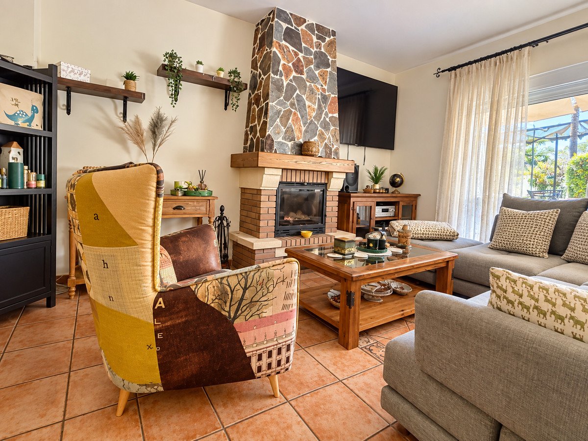 4 Bed Townhouse in Estepona