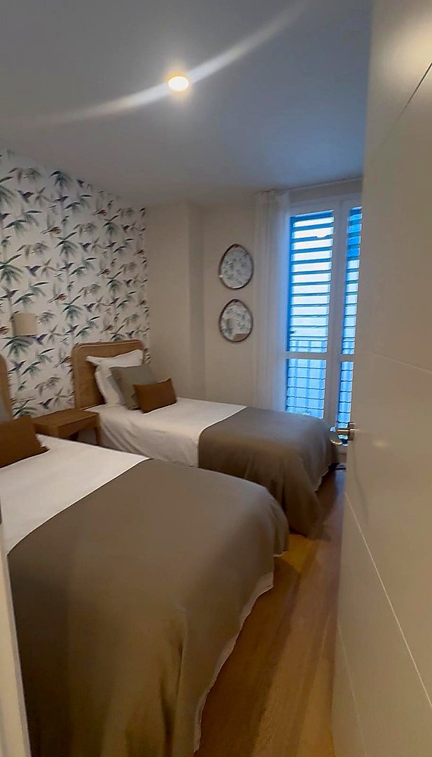 2 Bed Middle Floor Apartment in Málaga Centro