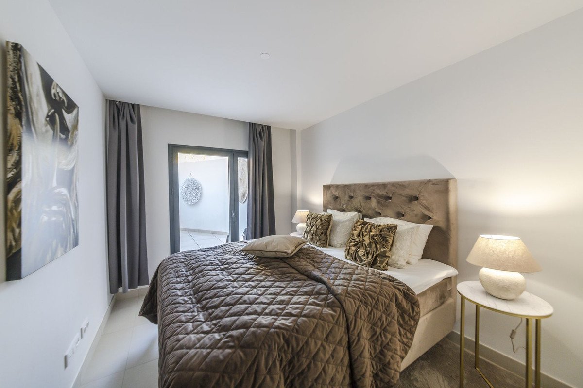 3 Bed Ground Floor Apartment in Calanova Golf