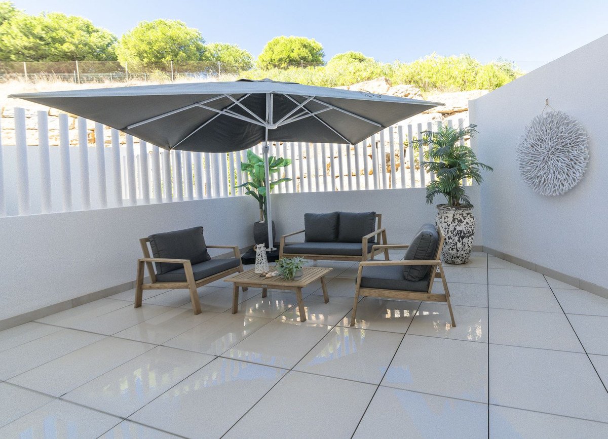 3 Bed Ground Floor Apartment in Calanova Golf