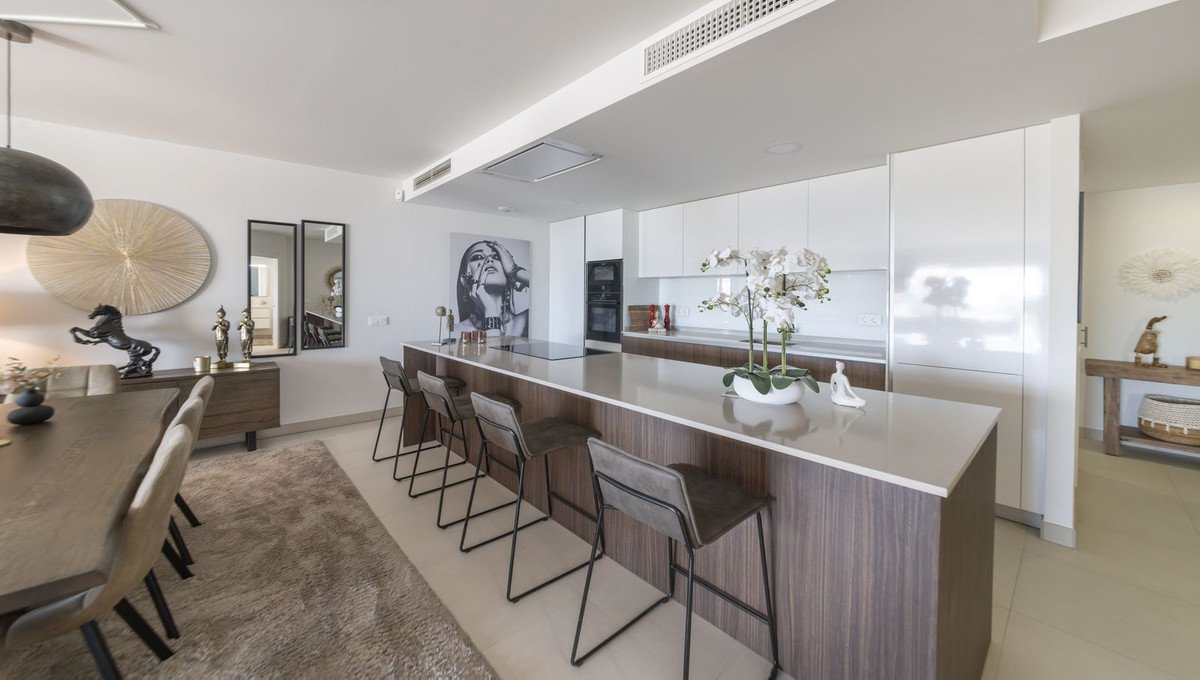 3 Bed Ground Floor Apartment in Calanova Golf
