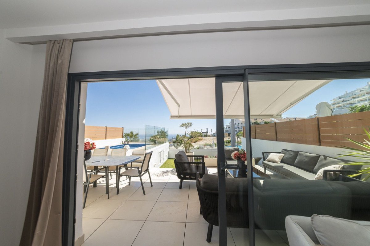 3 Bed Ground Floor Apartment in Calanova Golf