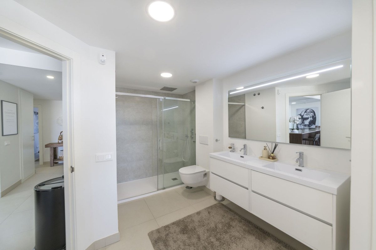 3 Bed Ground Floor Apartment in Calanova Golf