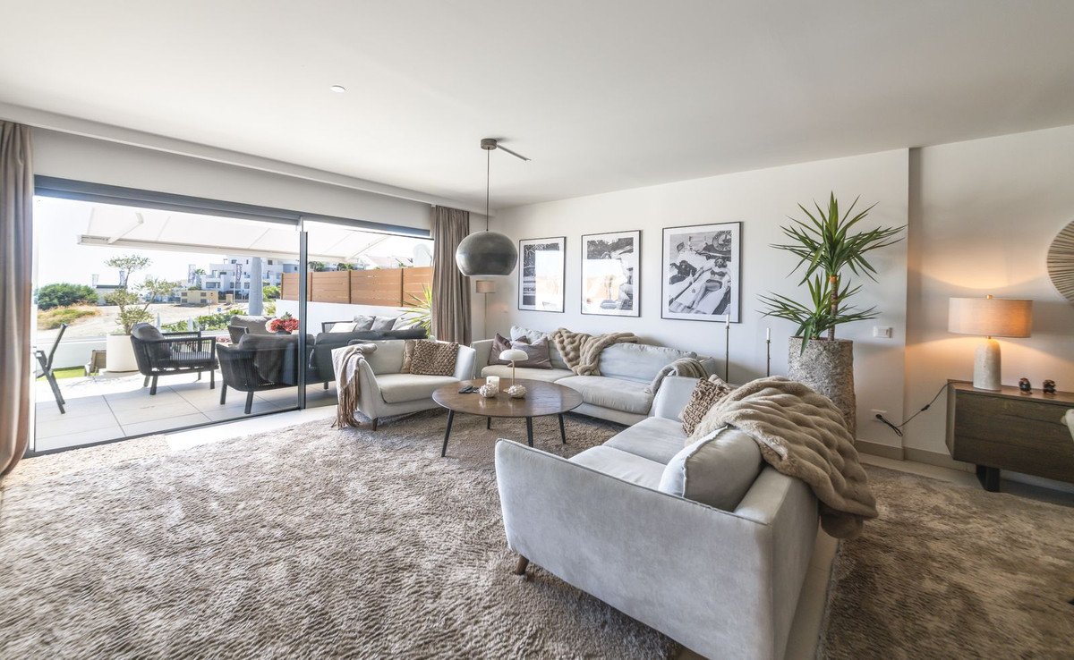 3 Bed Ground Floor Apartment in Calanova Golf