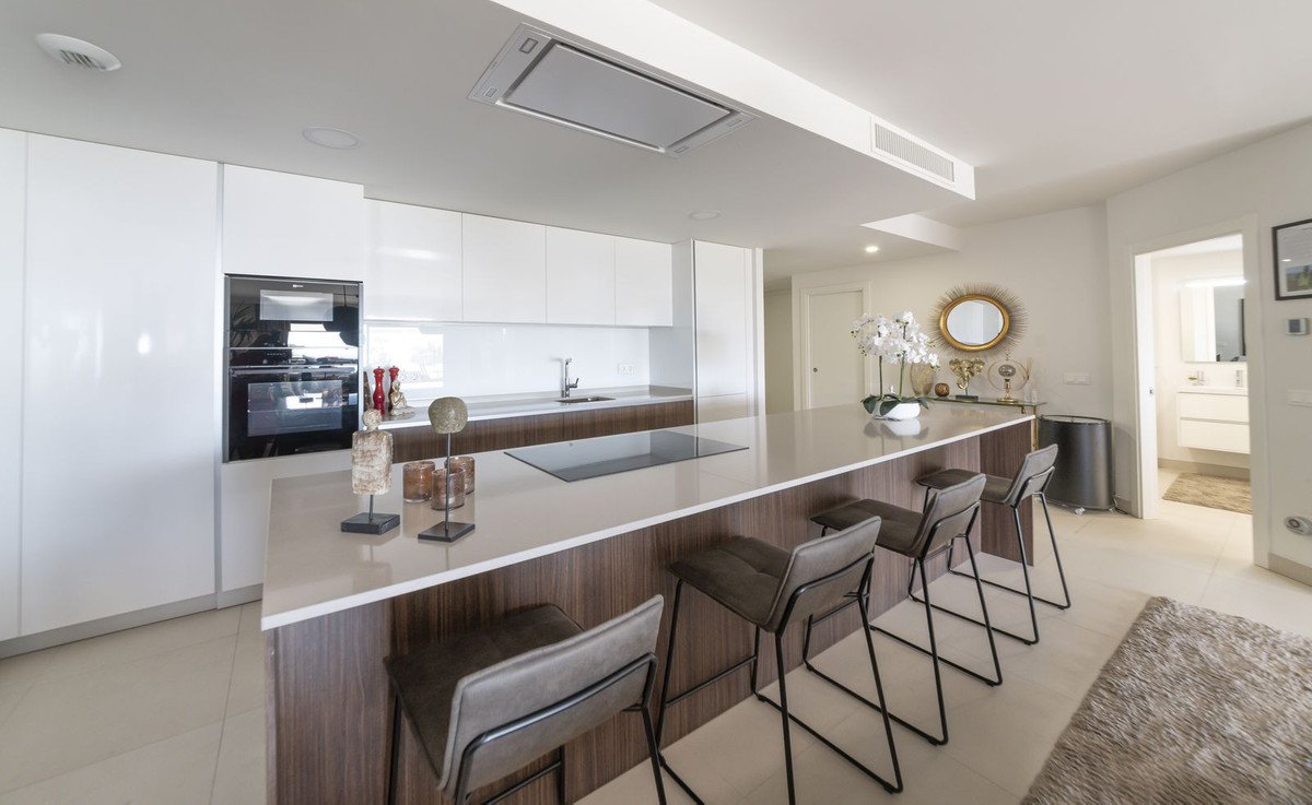 3 Bed Ground Floor Apartment in Calanova Golf