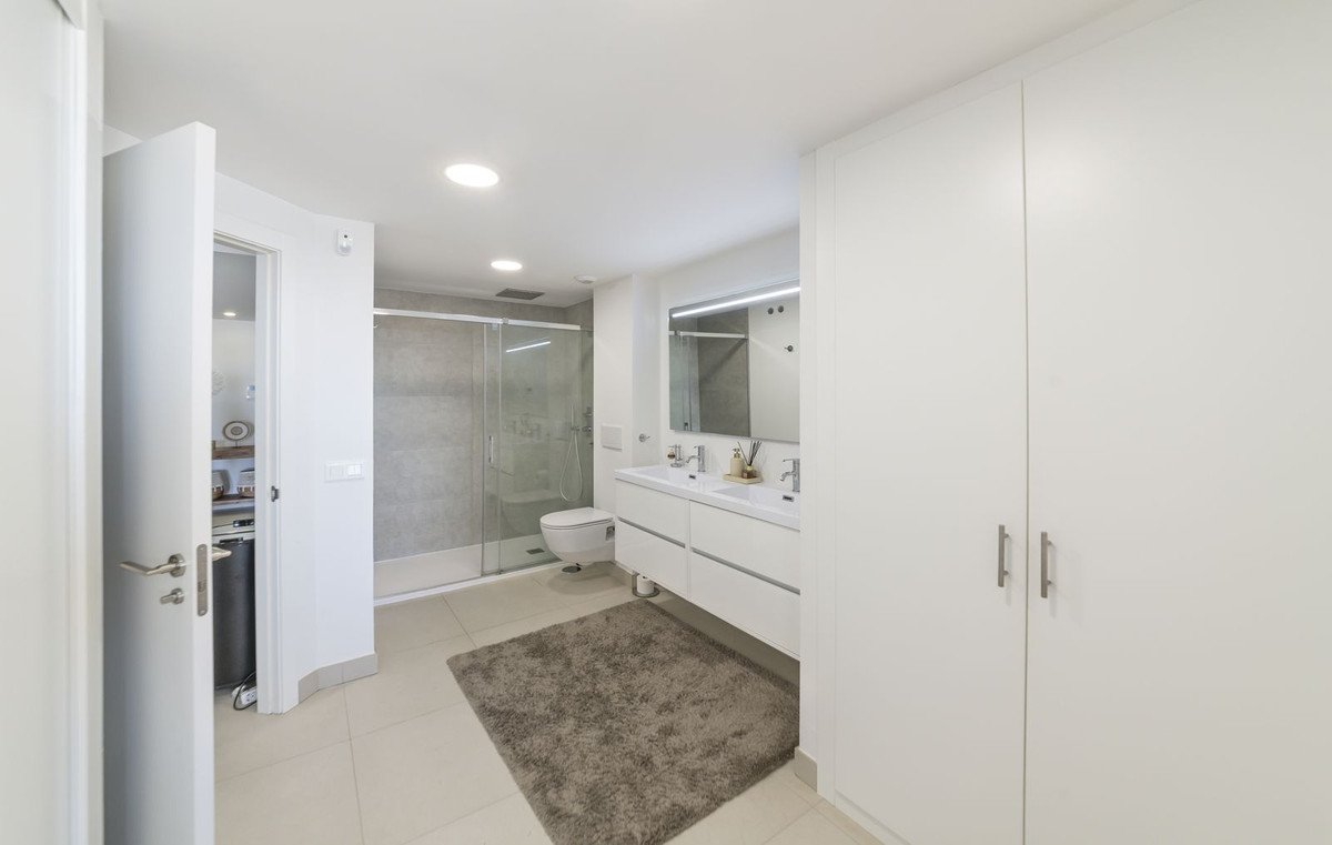3 Bed Ground Floor Apartment in Calanova Golf