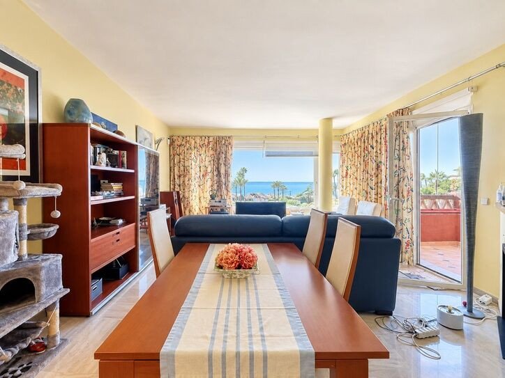 2 Bed Middle Floor Apartment in Marbella