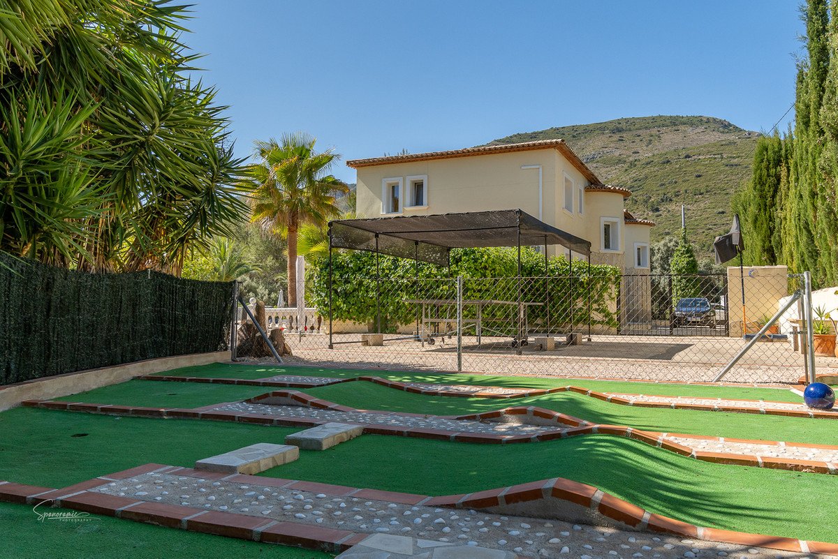 6 Bed Detached Villa in Benigembla