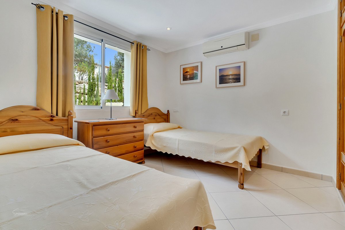 6 Bed Detached Villa in Benigembla