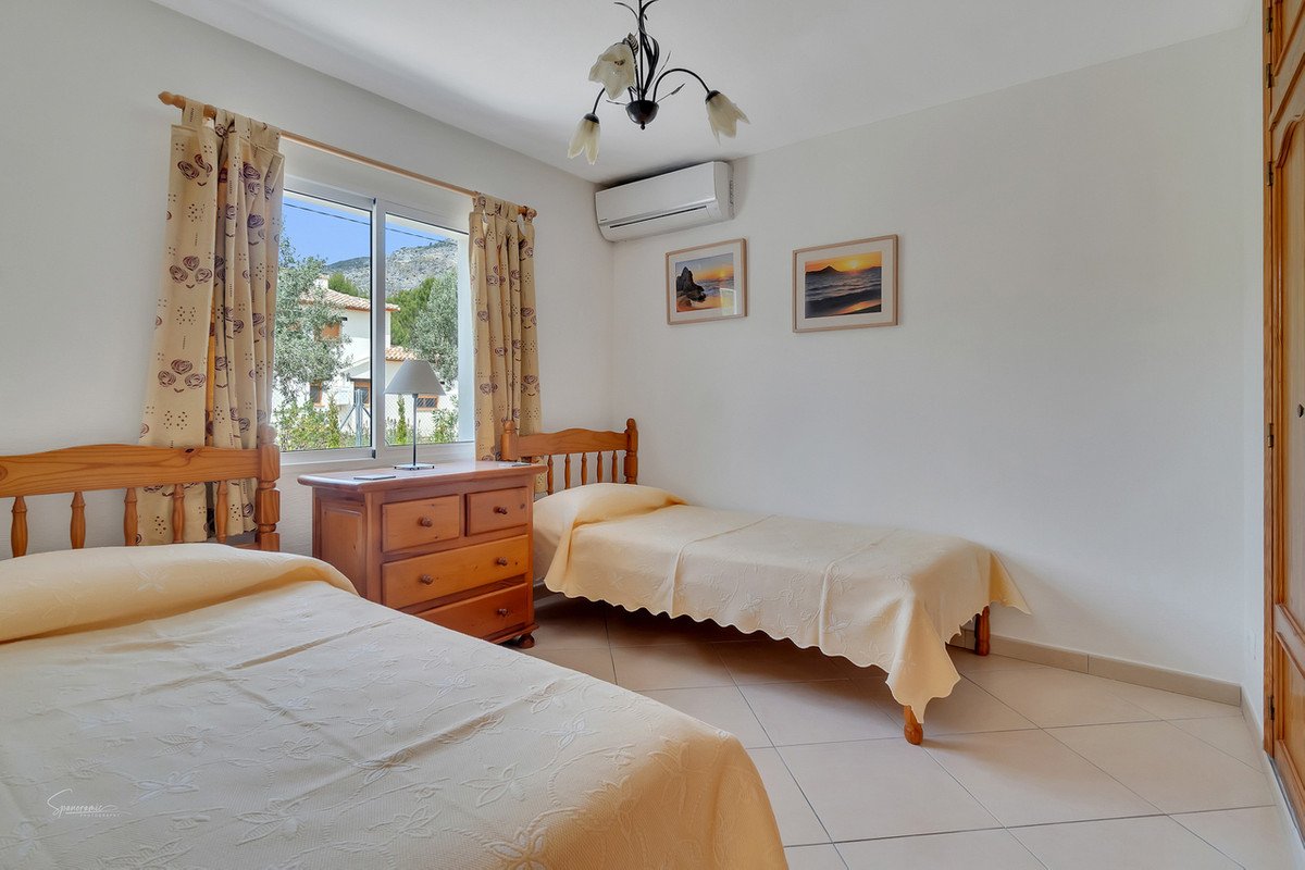 6 Bed Detached Villa in Benigembla