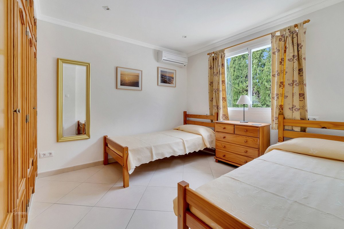 6 Bed Detached Villa in Benigembla