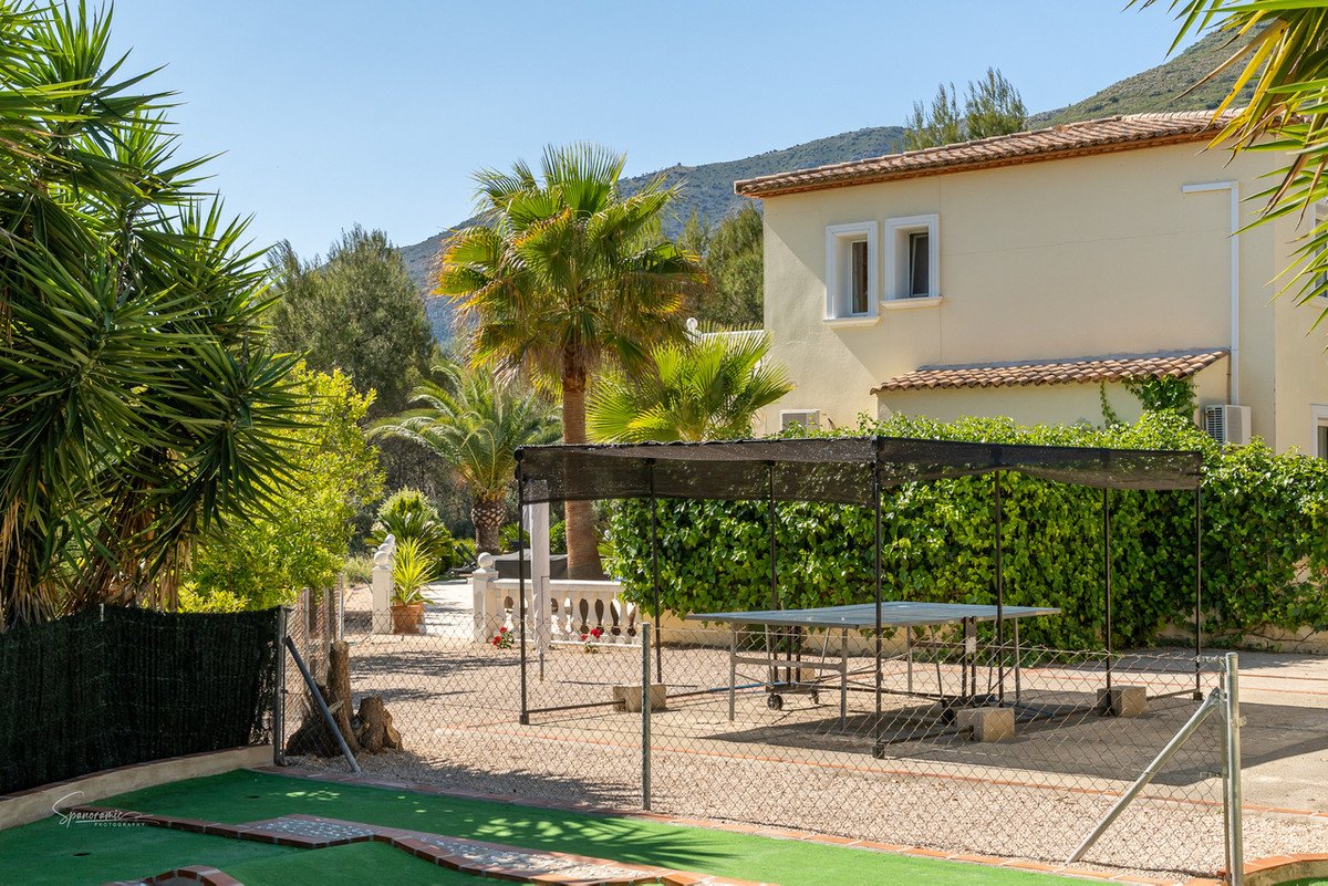 6 Bed Detached Villa in Benigembla