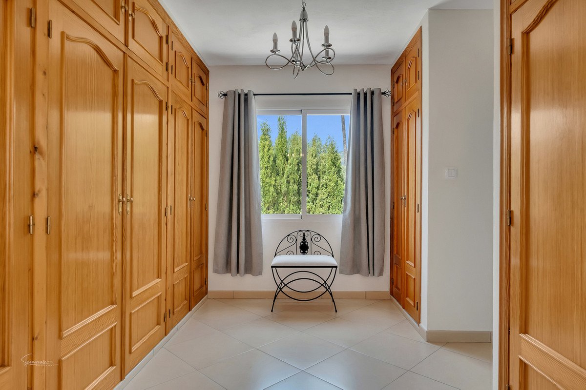 6 Bed Detached Villa in Benigembla