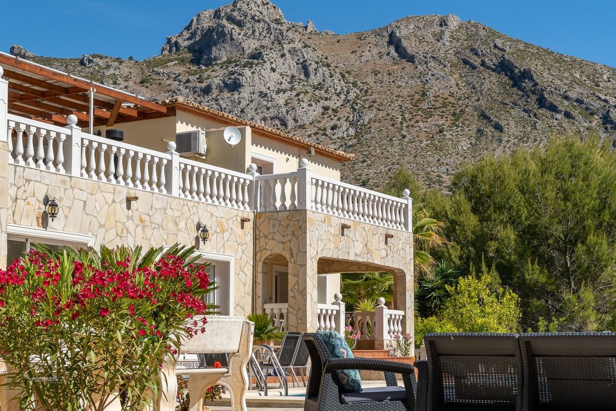 6 Bed Detached Villa in Benigembla