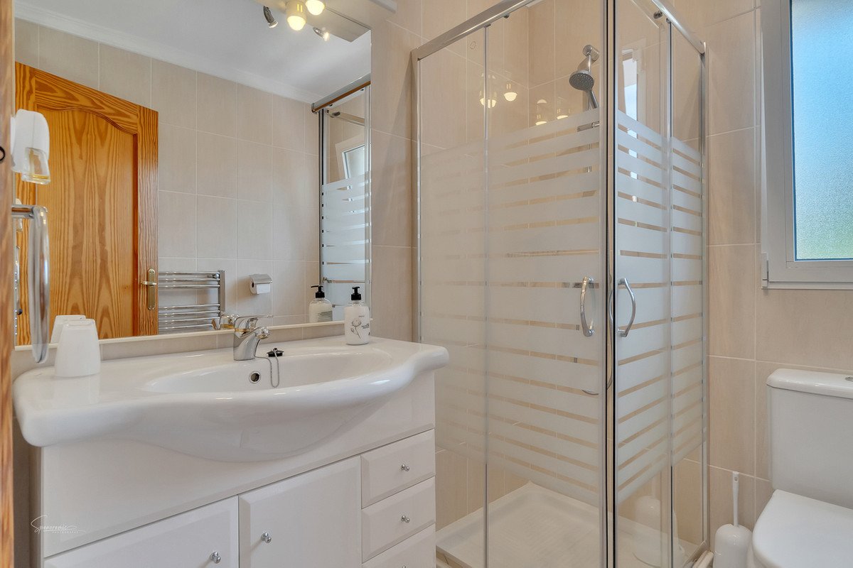 6 Bed Detached Villa in Benigembla