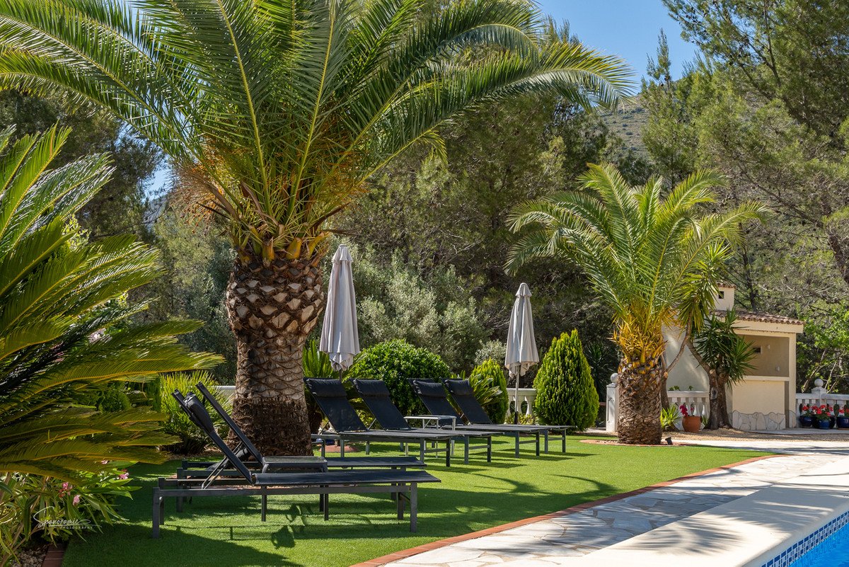 6 Bed Detached Villa in Benigembla