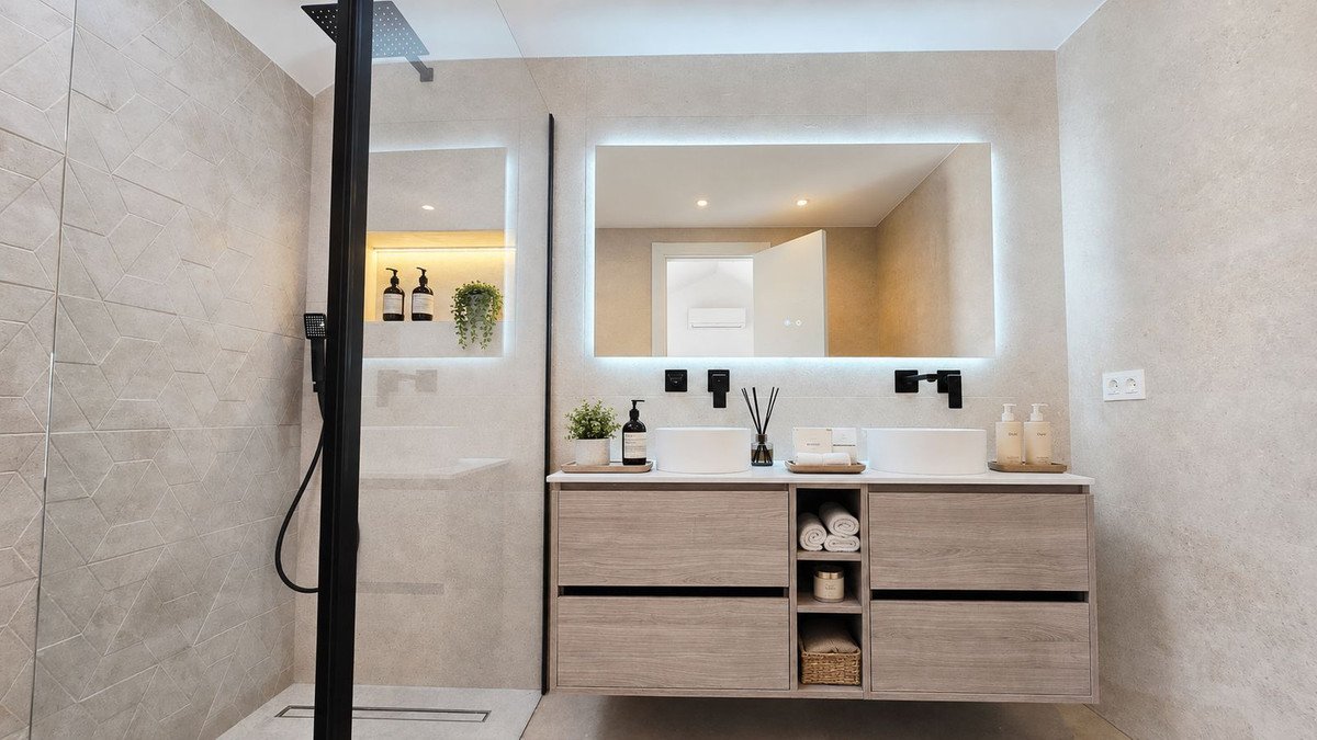 4 Bed Townhouse in Nueva Andalucía