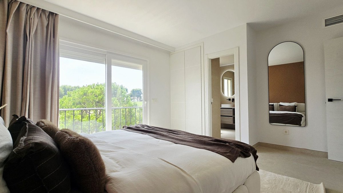 4 Bed Townhouse in Nueva Andalucía