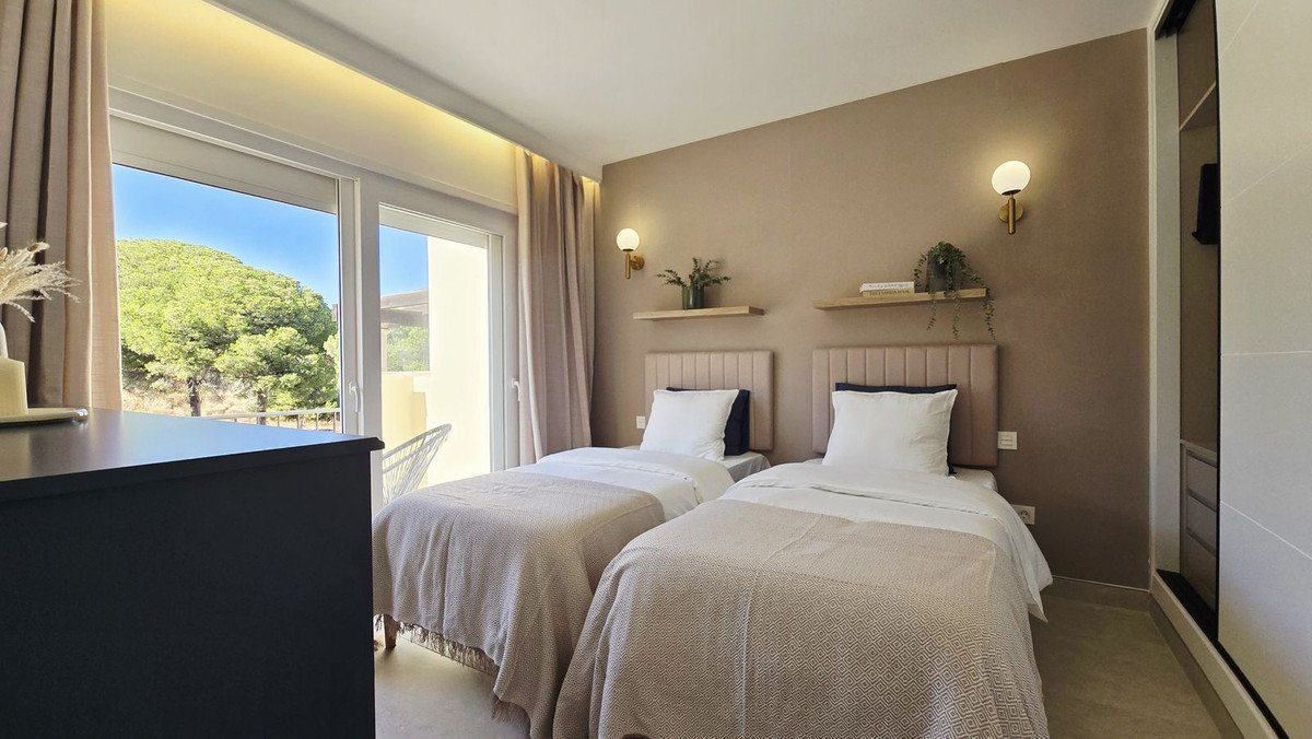 4 Bed Townhouse in Nueva Andalucía