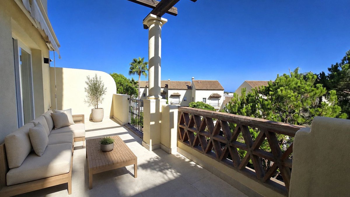 4 Bed Townhouse in Nueva Andalucía