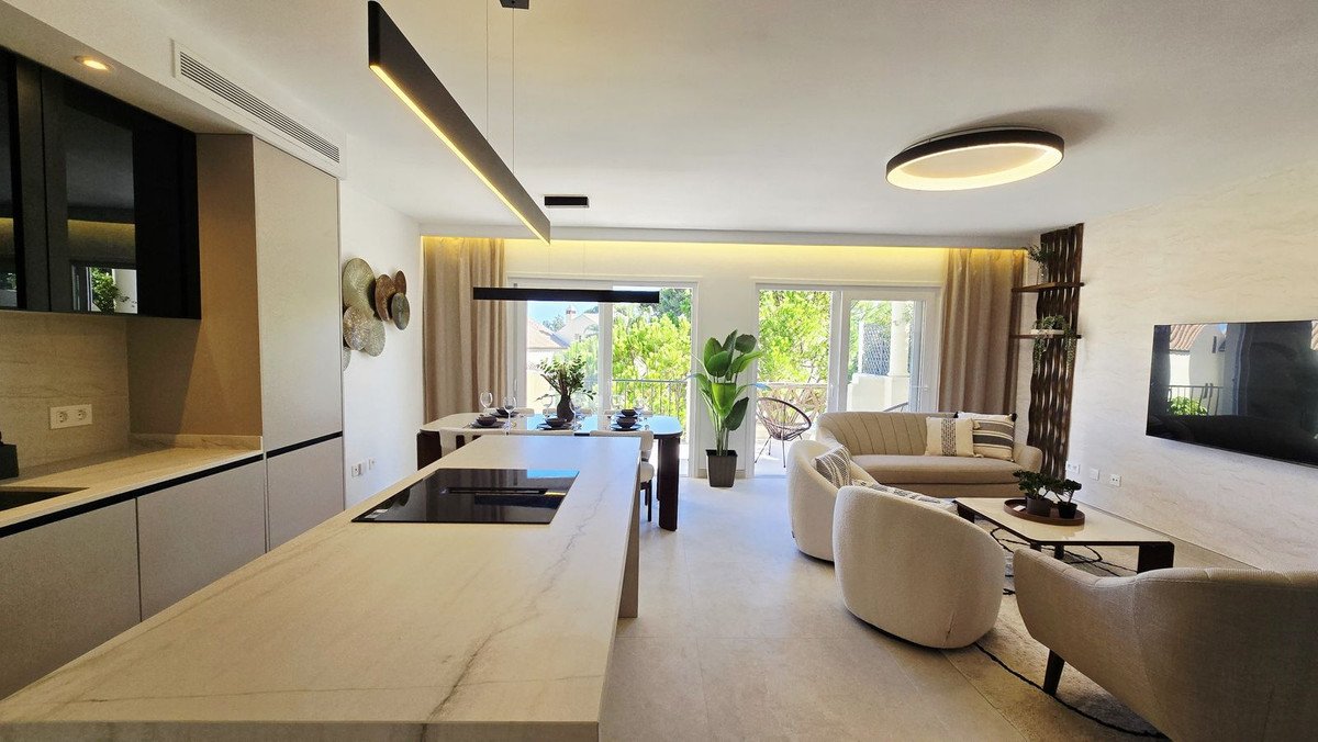 4 Bed Townhouse in Nueva Andalucía