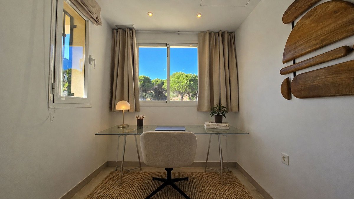4 Bed Townhouse in Nueva Andalucía