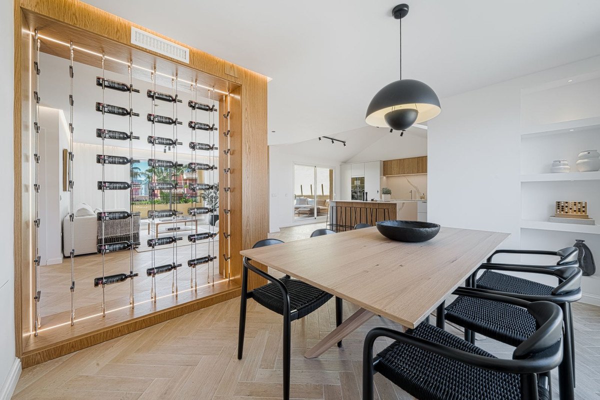 3 Bed Penthouse in New Golden Mile
