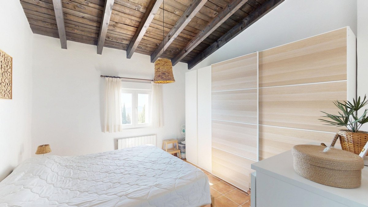 6 Bed Detached Villa in Colmenar