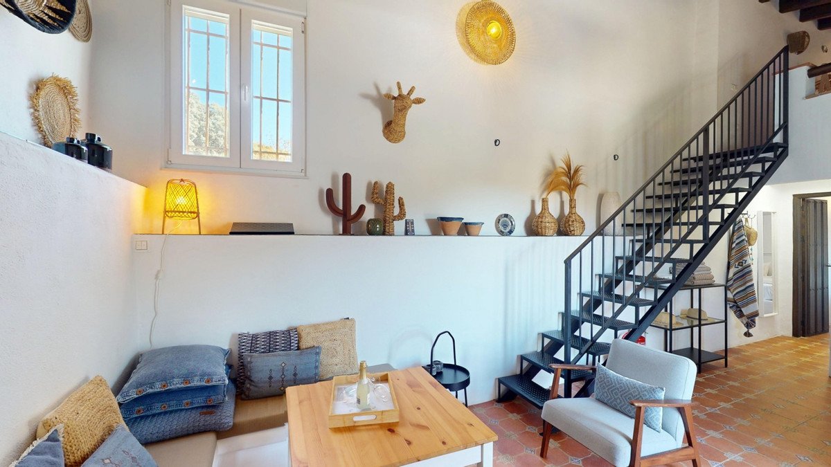 6 Bed Detached Villa in Colmenar