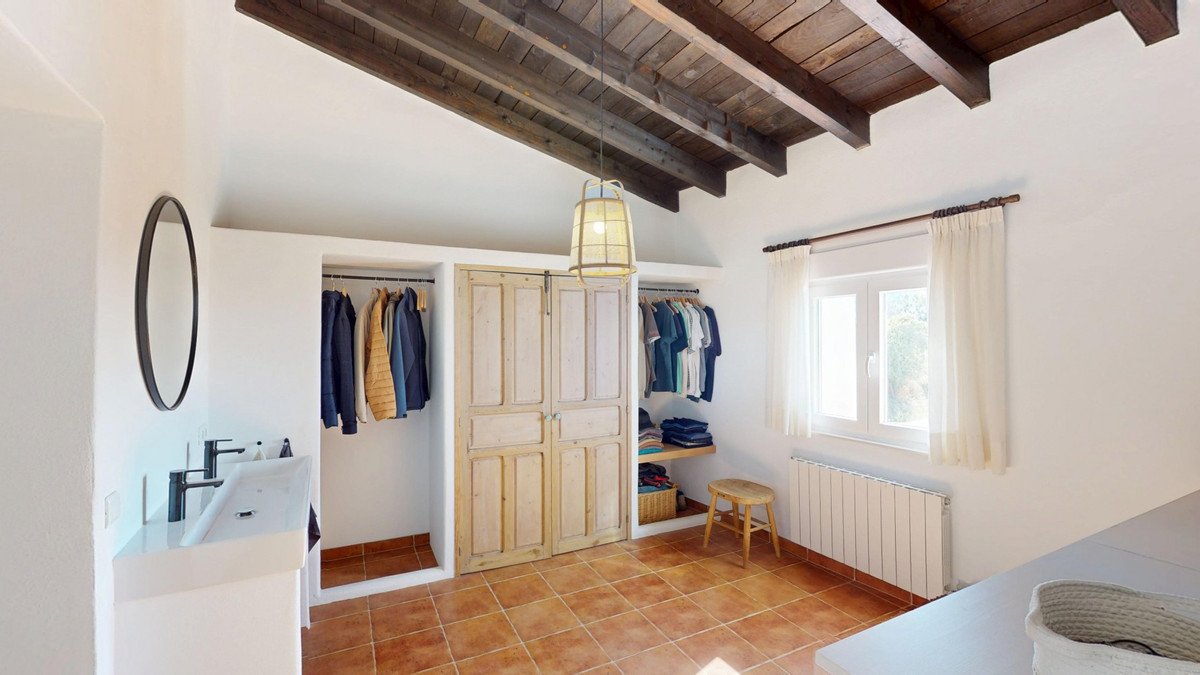 6 Bed Detached Villa in Colmenar