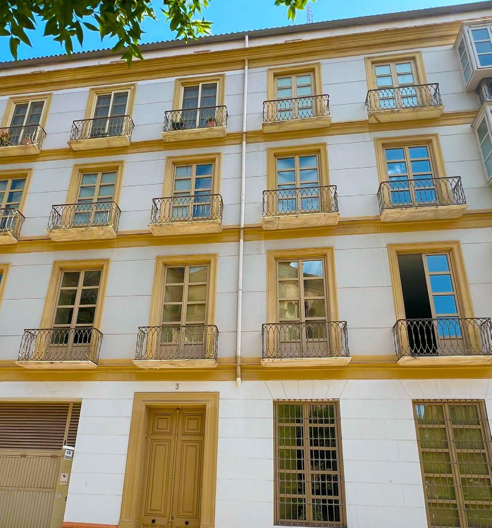 3 Bed Middle Floor Apartment in Málaga Centro