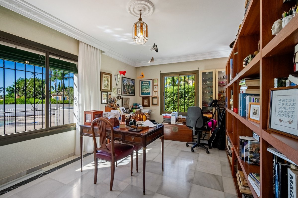 4 Bed Detached Villa in Marbella