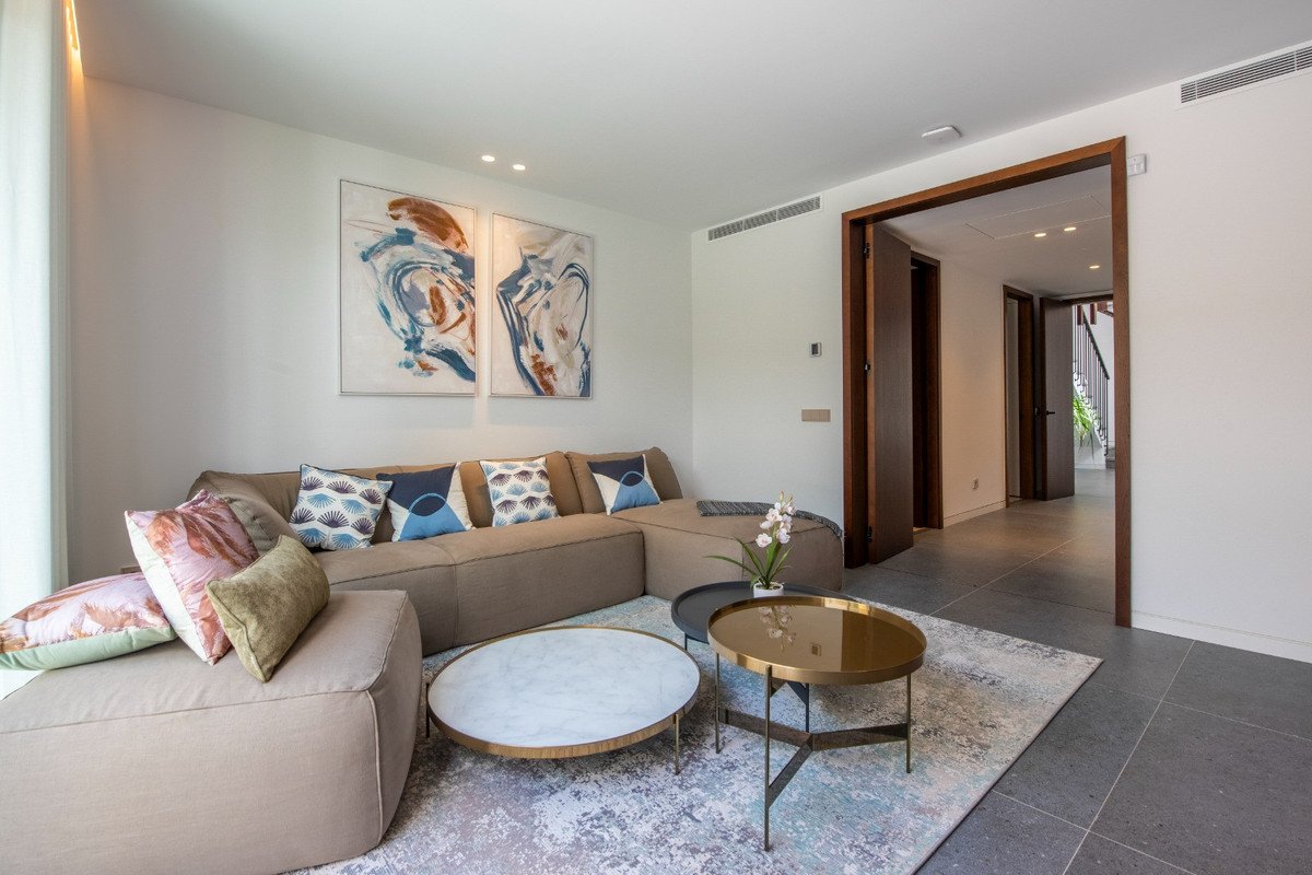 6 Bed Detached Villa in Sotogrande Alto