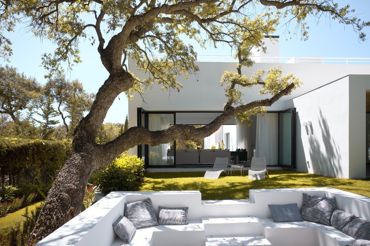 6 Bed Detached Villa in Sotogrande Alto