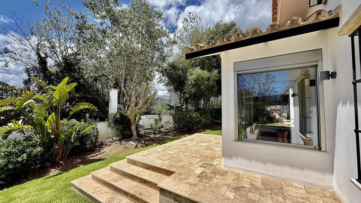 4 Bed Detached Villa in San Pedro de Alcántara