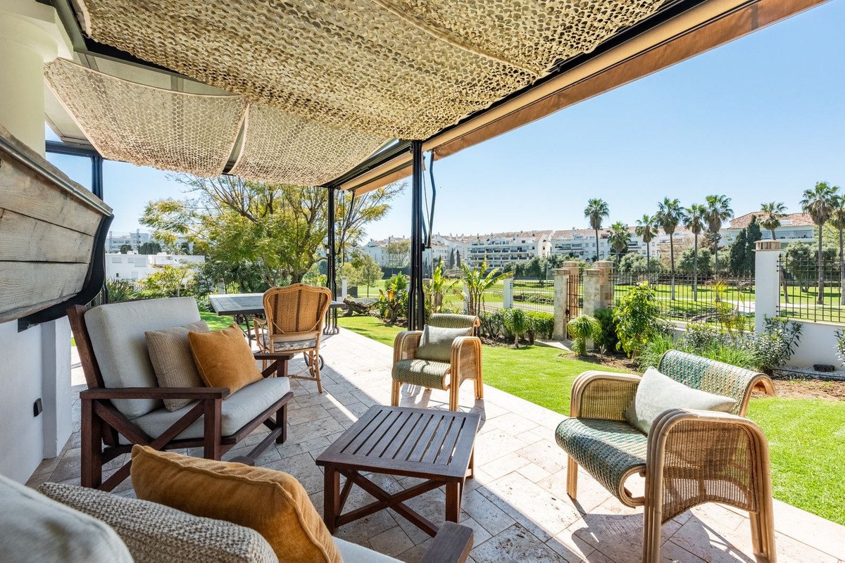 4 Bed Detached Villa in San Pedro de Alcántara