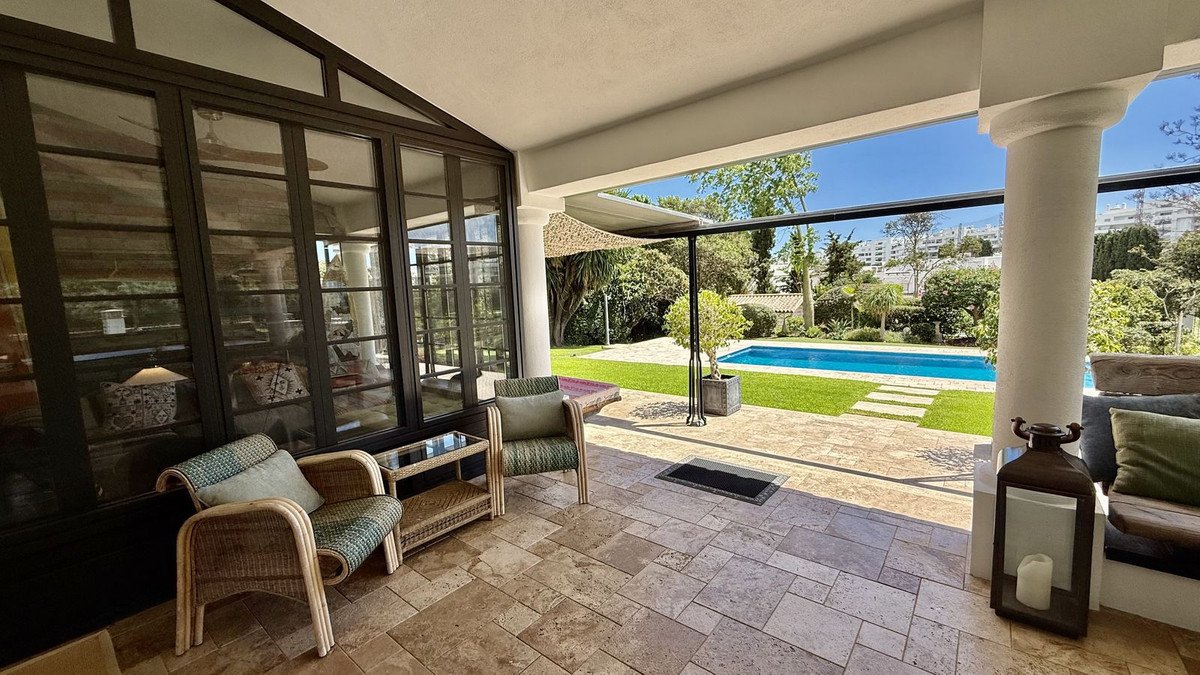 4 Bed Detached Villa in San Pedro de Alcántara