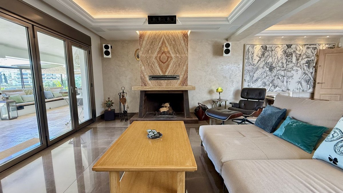 4 Bed Detached Villa in San Pedro de Alcántara