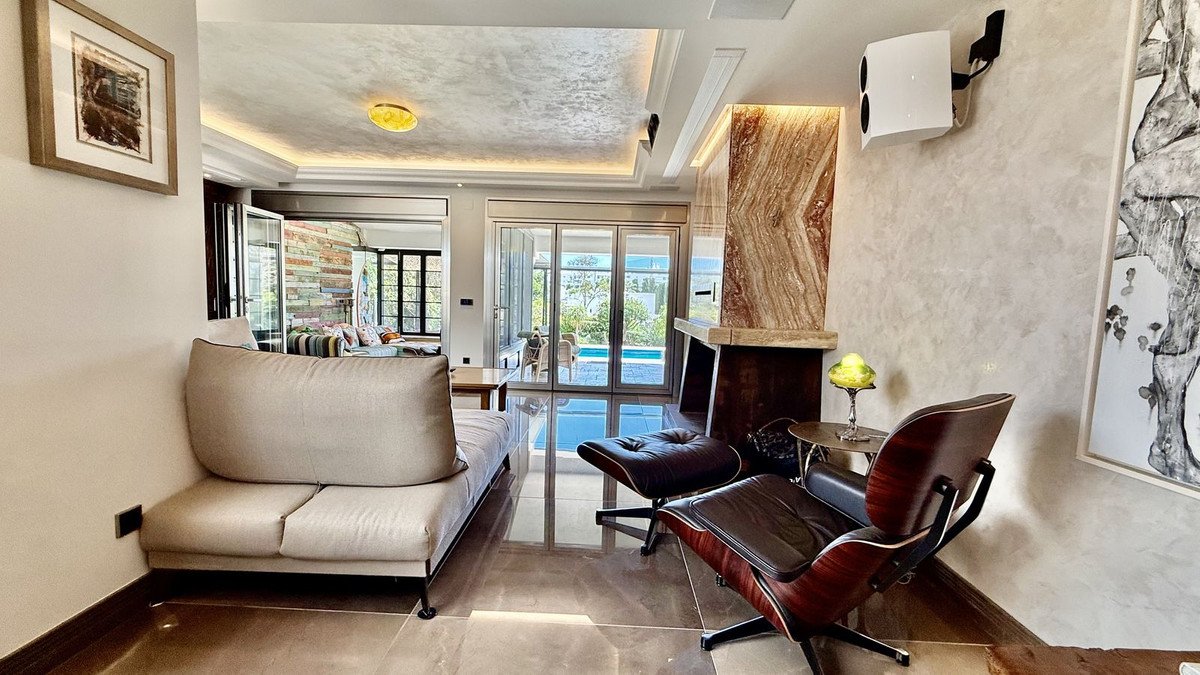 4 Bed Detached Villa in San Pedro de Alcántara