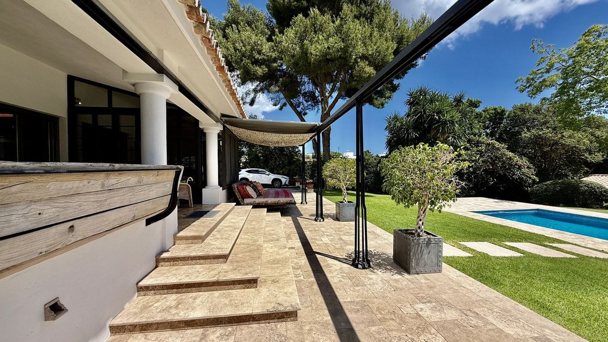 4 Bed Detached Villa in San Pedro de Alcántara