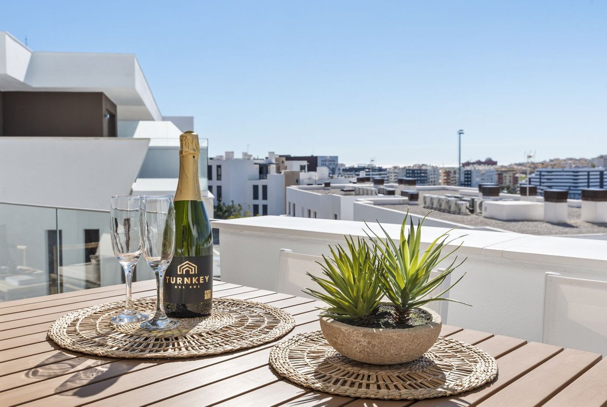 2 Bed Ground Floor Apartment in Estepona