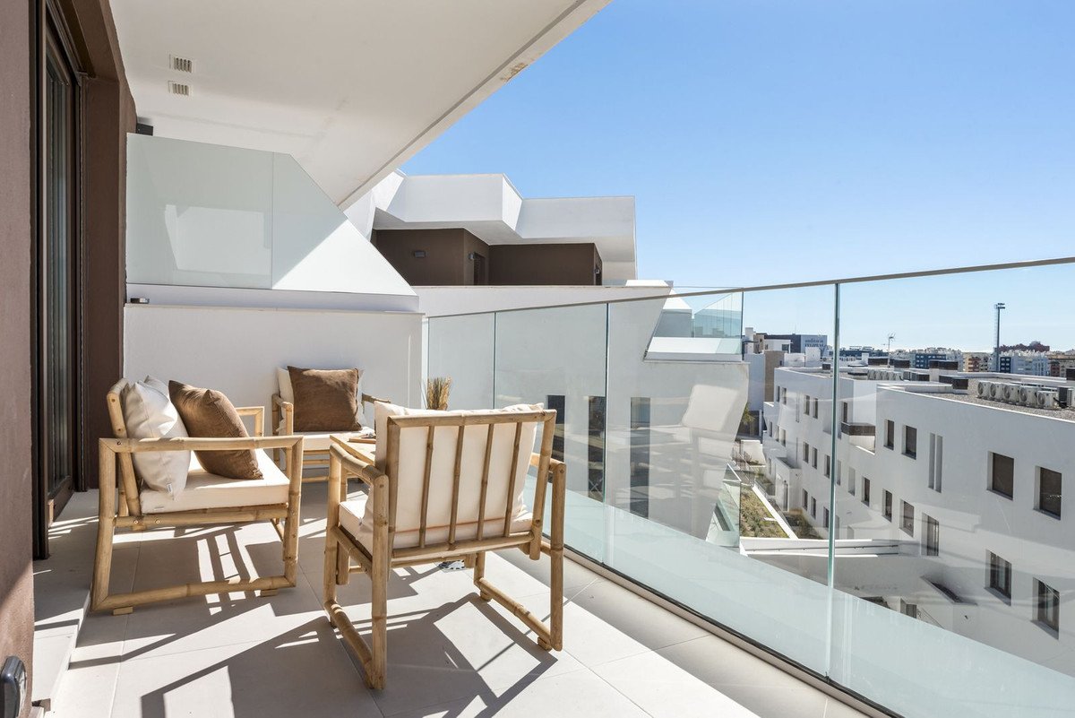 2 Bed Ground Floor Apartment in Estepona