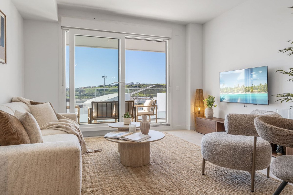 2 Bed Ground Floor Apartment in Estepona