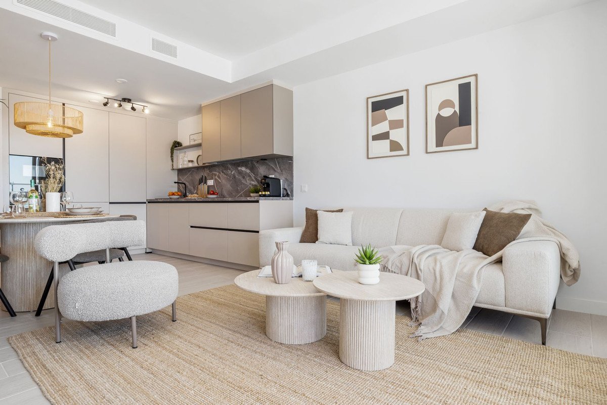 2 Bed Ground Floor Apartment in Estepona