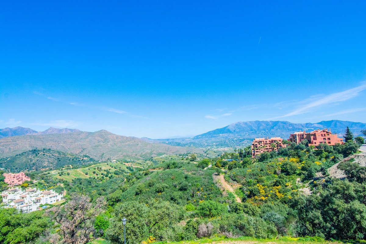 4 Bed Detached Villa in La Mairena